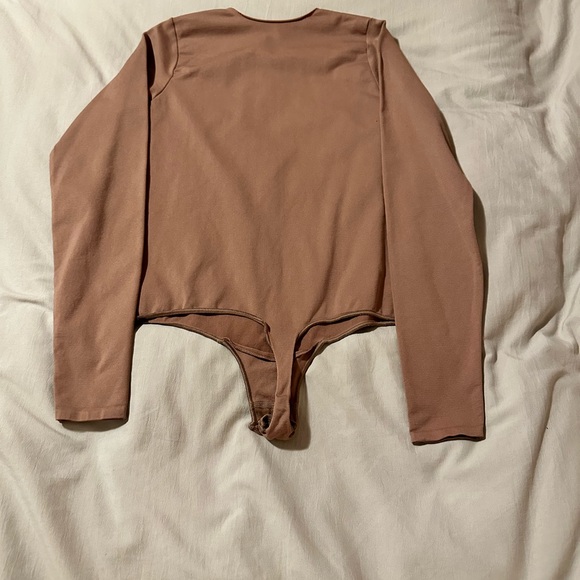 Skims bodysuit - Picture 2 of 2